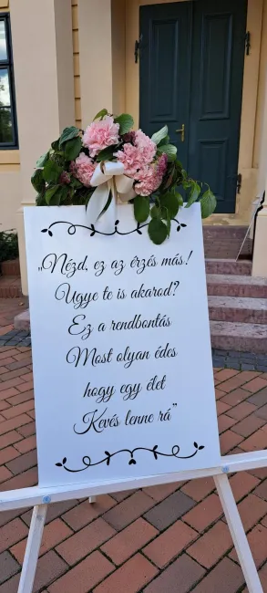 Táblák esküvőre