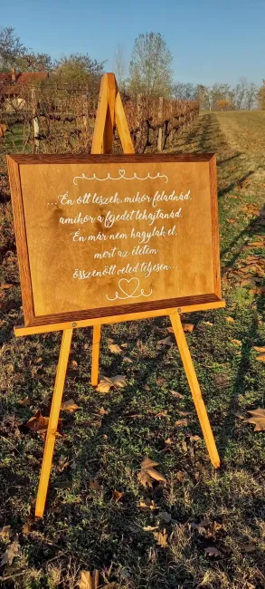 Táblák esküvőre