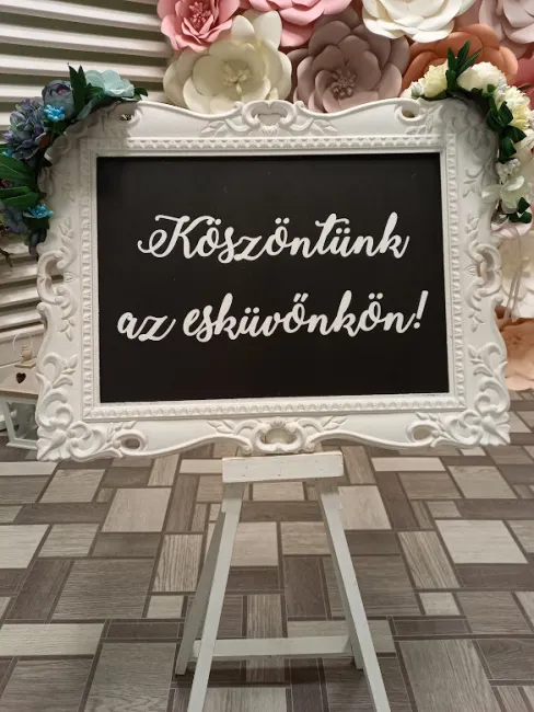 Táblák esküvőre